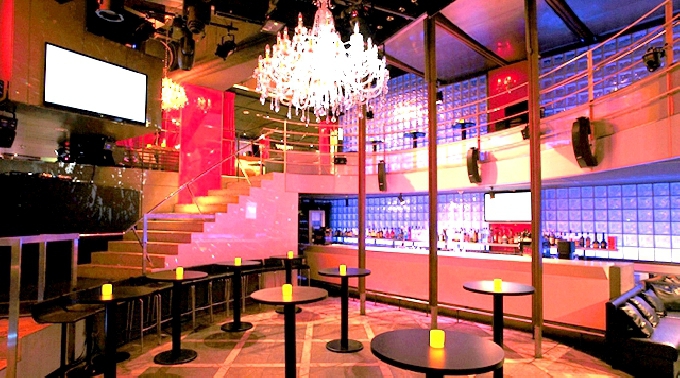 【青山： クリスタルラウンジ 12/12 金曜日】流行の最先端でセレブな『Crystal LOUNGE』で素敵なParty☆Moet&Chandon協賛