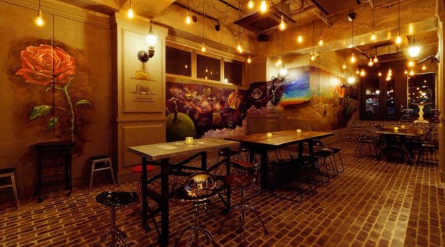 【麻布十番】六本木駅 シックでお洒落なNYスタイルのバーでGaitomo国際交流パーティー│麻布十番 国際交流 イベント・パーティー