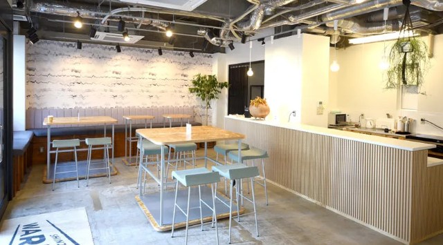 【新宿・代々木・都庁前】★週末夜は天高な開放的スペースで【飲み放題】Gaitomo国際交流パーティー│イベント・パーティー 新宿ワープ