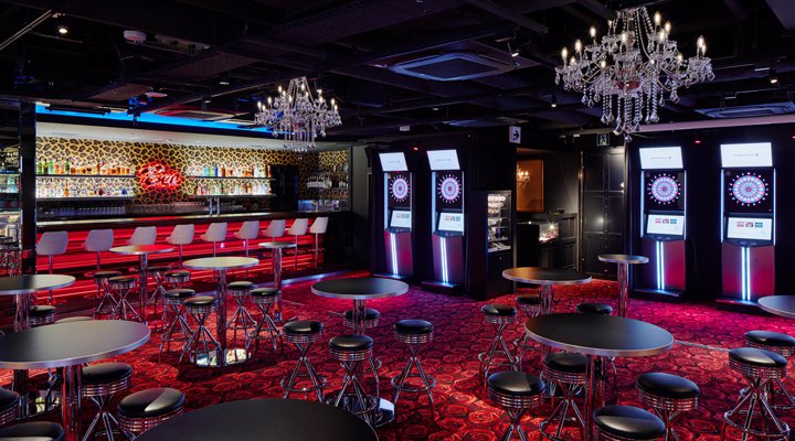 ダーツ 交流 初めての方初心者からベテランまで大歓迎です アクセスの良い秋葉原駅近く みんなで楽しめるゲームグッツも多数ご用意 どなたでもハイタッチしながらワイワイ ダーツ イベントサーチ