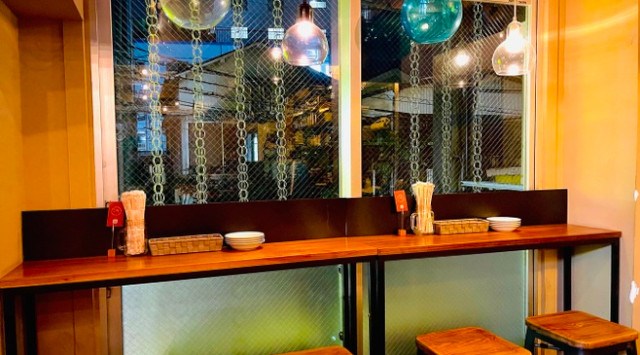 【恵比寿】男性ハイステータス☆独身の方限定！男女24歳以上のワイン会♪ソムリエ資格を持つ店主が吟味したこだわりのワインをご堪能ください。シックなぬくもりのある会場│イベント・パーティーメルト恵比寿