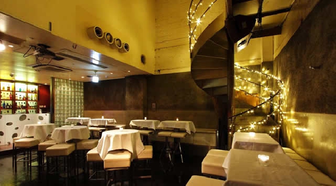 青山交流パーティー！ 5月15日（金）【東京200名企画】◆青山レストランFriday交流パーティー◆～＠青山お洒落なレストラン～ ★フリードリンク＆ビュッフェ！★