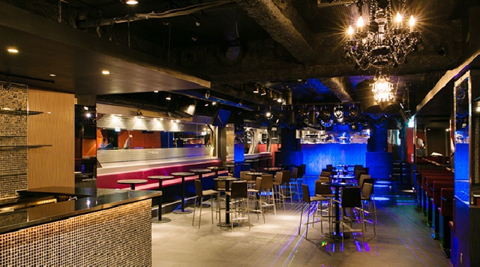 【CLUB SIX TOKYO : 8/26 水曜日】都内最大級、六本木随一のBIG CLUB“SIX TOKYO”★水曜日も大盛り上がり！更に…クーポン利用でお得にイベント参加できます。