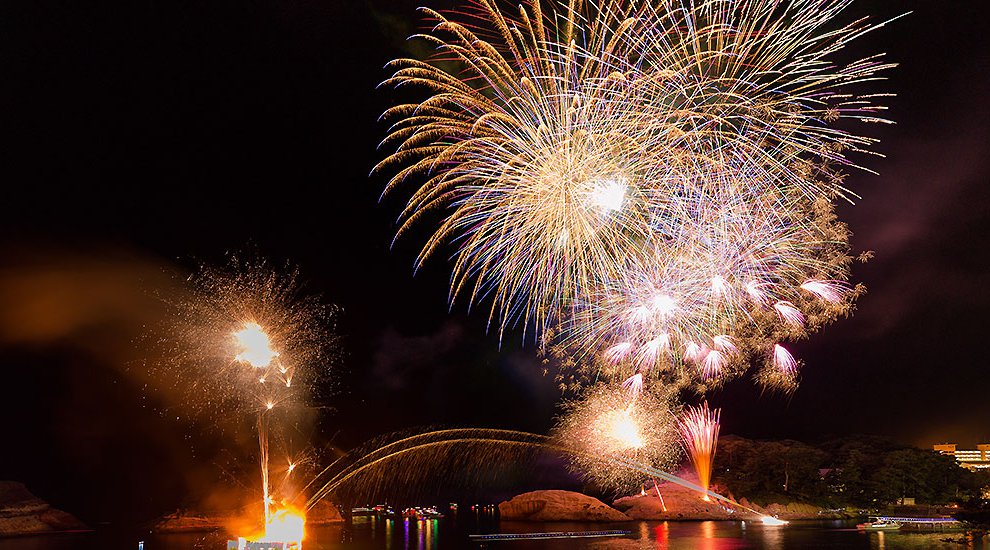 堂ヶ島火祭り 花火大会 2021 堂ヶ島公園・日程・穴場・見所・打ち上げ時間 - 夏祭り 2021