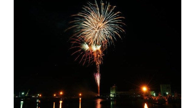 壱岐の島 夜空の祭典 花火大会 2023 長崎県壱岐市勝本町 勝本港内 - 恒例行事・催事・穴場・チケット・見所・打ち上げ時間 - 夏祭り