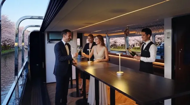 【目黒川お花見クルーズ】予約好調につき緊急増便“水上の花見バー”「BARスタイルプラン」が人気。地上の混雑を避け、カクテルを片手に桜のトンネルをくぐる贅沢なひとときを。株式会社東京ウォータウェイズ