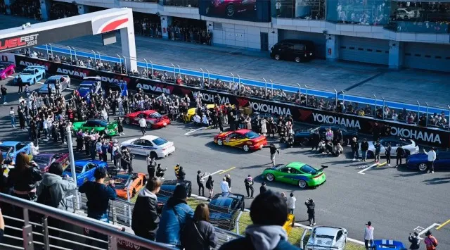 ≪世界最大級のカー・フェス≫「FUELFEST JAPAN 2026 5th」が8月11日に開催! 今年も、海外ハリウッド・セレブ達が来日! 映画の世界が、富士スピード・ウェイで繰り広げられます。