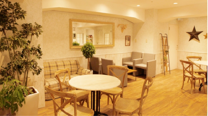 【青山 満足度No.1!!第2240回1人参加限定＆20～35歳同世代パーティー☆9月18日】Rooters主催★新たな出会い＆恋愛をしませんか♪特製ビュッフェ料理＆FreeDrink付★