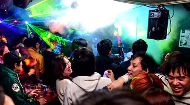 【小倉 TIMES SQUARE:12/7】毎週様々なパーティーを開催！北九州・福岡の大人気ラグジュアリークラブ“タイムズスクエア”は毎日大盛り上がり★クーポン利用でお得★