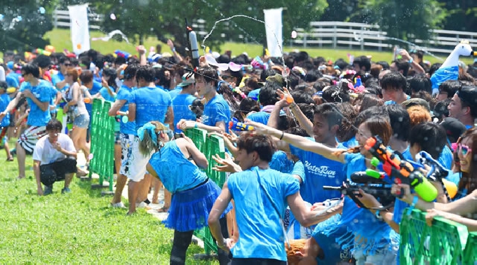 ウォーターラン 名古屋 Waterrun Festival 16 世界最大規模の夏祭り 水フェス バブルランやカラーランの後はウォーターランに決まり イベントサーチ