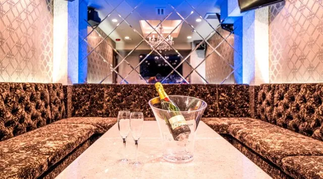 【渋谷駅徒歩1分】男性参加者はハイステータス★駅１分★お洒落な高級ラウンジbar飲み放題オフ会★LUXURY BAR＆KARAOKE PALACE (パレス) 渋谷駅前店