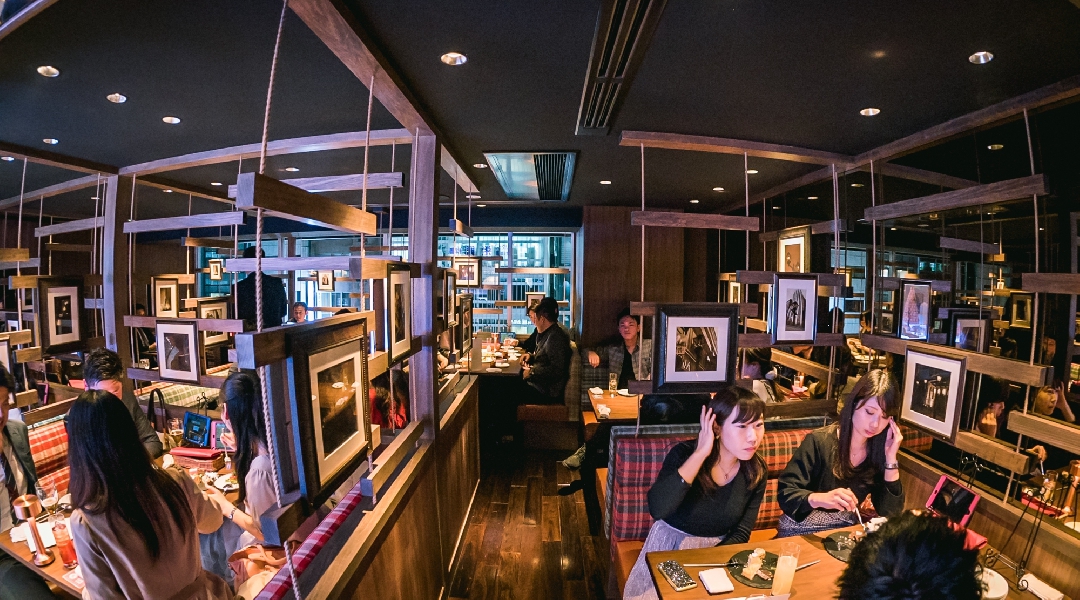 銀座 FIX LOUNGE フィックスラウンジ！話題の相席ラウンジで理想の出会い＆交流をパーティー感覚で楽しもう！女子会にもピッタリ！銀座コリドー街の新しい楽しみ方！クーポン特典利用でお得に利用可能！