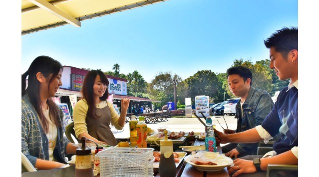 「伊豆高原 旅の駅 ぐらんぱるぽーと」にて、『かき祭り』を開催！「炭火焼海鮮バーベキュー かき大将」で旬の味覚を味わおう！広島県江田島産の牡蠣を毎日産地直送　株式会社伊豆シャボテン公園