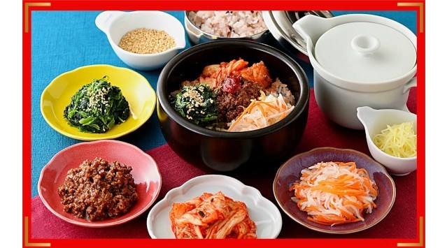 【食べ放題で韓国グルメを食べ尽くす‼】『ニラックスブッフェ』35店舗にて人気の韓国グルメが満喫できるフェア『行ったつもりで韓流ごはん』を開催！更にbibigo協賛プレゼントキャンペーンも同時開催！