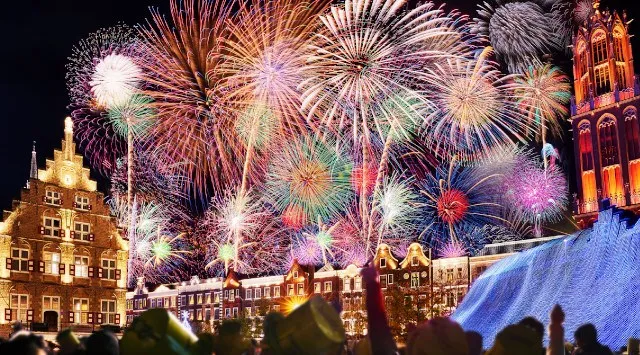 ハウステンボス カウントダウン花火2026 長崎県佐世保市ハウステンボス町 - 開催日時 ・日程・時間・雨天・穴場・見所・打ち上げ時間・観覧場所 - 年末イベント カウントダウン