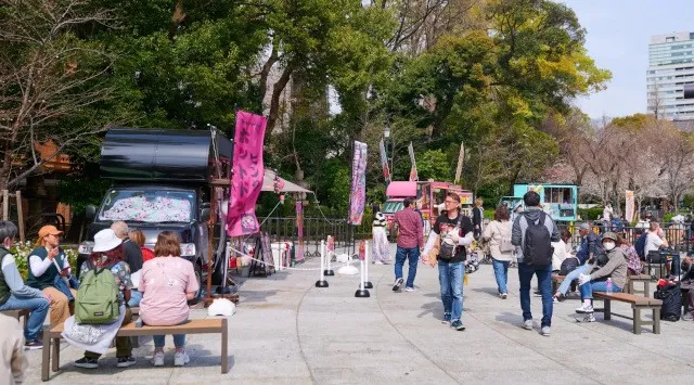 【桜咲く靖國神社】お花見は東京・九段の靖國神社へ。この春は桜咲く靖國神社へ。夜桜詣や奉納行事などこの時期だけの催し物をご紹介　靖國神社
