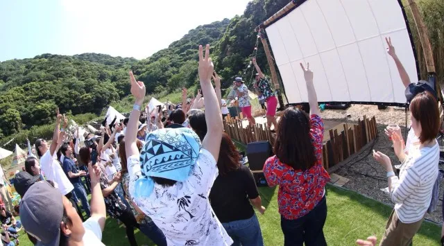 無人島での野外シネマフェス開催！【MUJINTO cinema CAMP JINOSHIMA】 イベント詳細発表！上映作品は『はじまりのうた』と『最強のふたり』！株式会社ジョブライブ