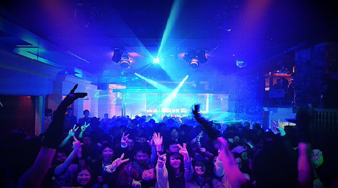 【Riviera SAPPORO:11/22 水曜日】北海道・すすきの人気クラブ“リビエラ札幌”が4周年パーティー開催★スペシャルゲストダンサーに【バーレスク東京】出演★クーポン利用でお得！