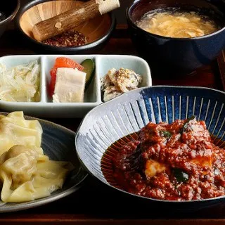 ニユートーキヨー 華琳 数寄屋橋店 : 写真