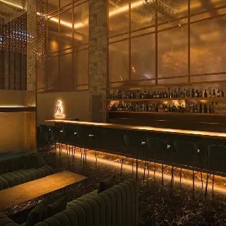 【JIS 茶屋町】世界最上級の相席BAR : 写真