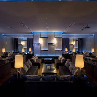 【JIS 福岡】世界最上級の相席BAR : 写真