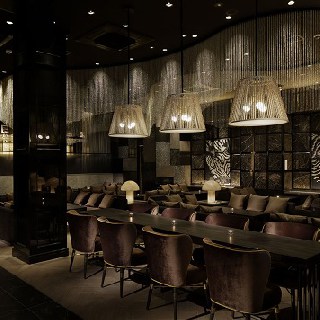 【JIS 熊本】世界最上級の相席BAR : 写真