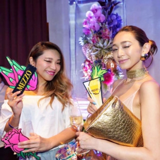 六本木 メゾ東京 金曜日 : 写真