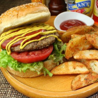 ダイニングダーツバー　Ｂｅｅ　渋谷店 : 写真