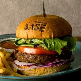 男性ハイステータス オシャレランチ : 写真