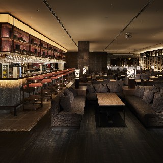 【JIS 梅田】世界最上級の相席BAR : 写真