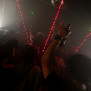 渋谷 クラブブランド 火曜日 : 写真