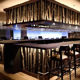 【JIS 難波】世界最上級の相席BAR : 写真