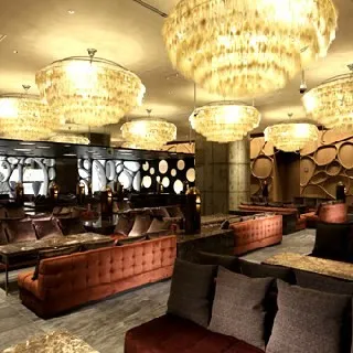 【JIS 札幌】世界最上級の相席BAR : 写真