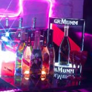 新潟 クラブ XZENO 金曜日 : 写真