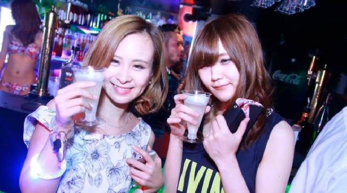 8/24 club ammona アンモナ ONE MORE DRINK 水曜日