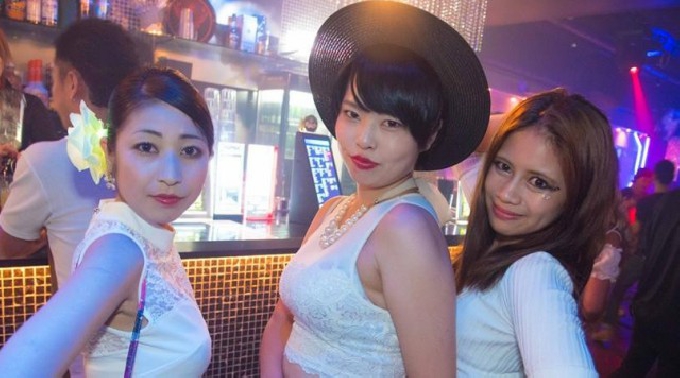9/2 シックス SIX 東京 クラブ 六本木 DJ KOMORI 金曜日
