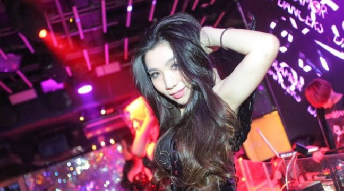 2/3 VANITY OSAKA バニティ 大阪 WEEKEND PARTY