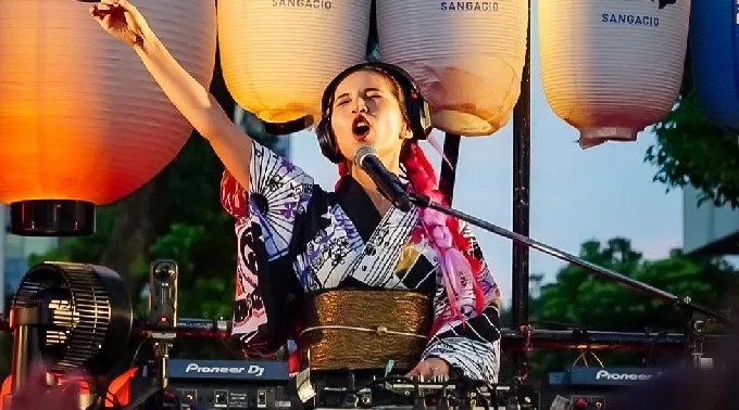 中野駅前大盆踊り大会