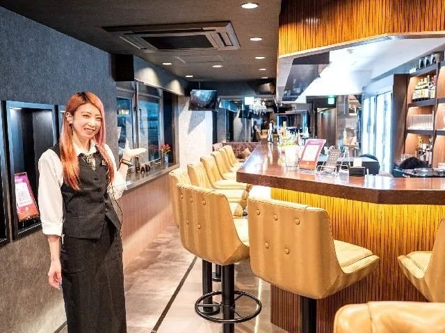 【カウンター＆テーブル席限定！特別セット】生ビールなどお好きなドリンク２杯＆スナック盛合せ付で 2,780円→1,980円