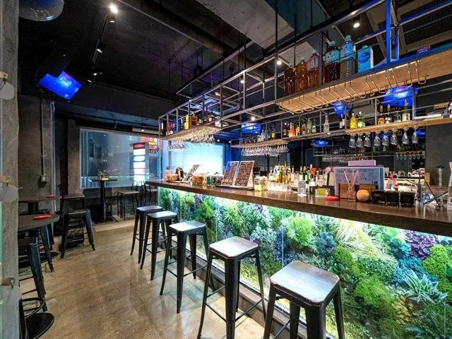  【結婚式二次会 渋谷 高級BARリッツ】渋谷、高級BARリッツでの夜景の見える結婚式の二次会・ブライダル・ウェディングプラン