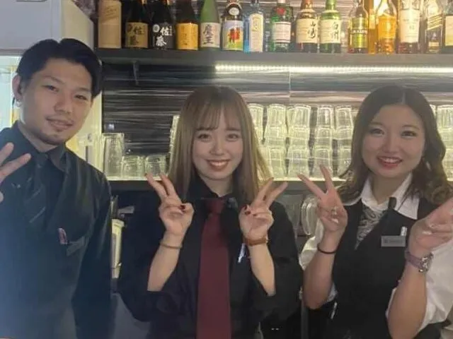 恵比寿駅徒歩1分！オープニング大募集｜未経験OKのおしゃれな相席ラウンジバイト！