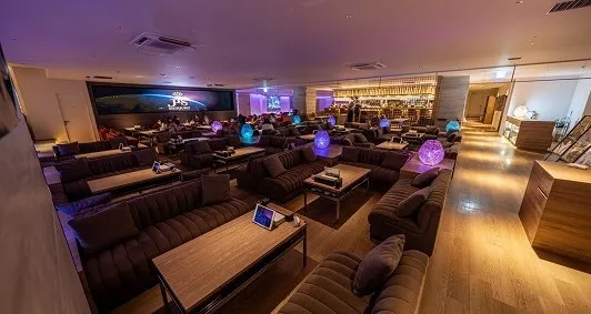 JIS 新宿 - 相席BAR : 最新で最高級の相席をお楽しみください