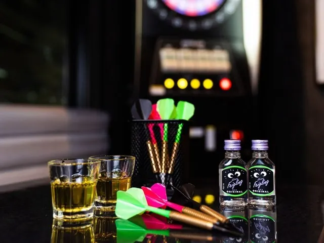 【22：00～限定！最強2次会貸切プラン】2.5H飲み放題＆スナック盛・デザート付！5,500円⇒5,000円！スパークリングワインボトルで乾杯！更に専用ダーツもあるので２次会にぴったり！