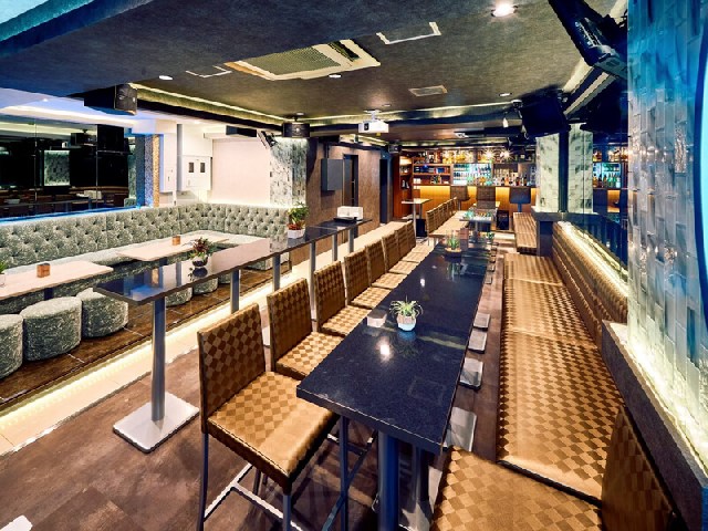 【2.5Hお店貸切パーティー！お手軽貸切プラン】飲み放題＆特製ビュッフェ料理9品付＊ 5,500円 ⇒ 5,000円 - カラオケ＆ダーツ付