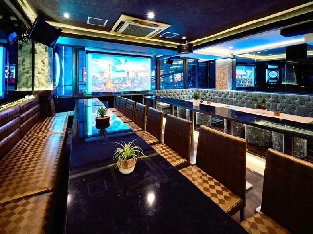 【22：00～限定！最強2次会貸切プラン】 3H飲み放題＆スナック盛・デザート付！ 6,500円 ⇒ 6,000円！スパークリングワインボトルで乾杯！カラオケ＆ダーツ付
