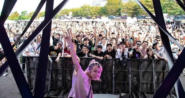 DJ moe - モエ : 各国の「ULTRA MUSIC FESTIVAL」に出演