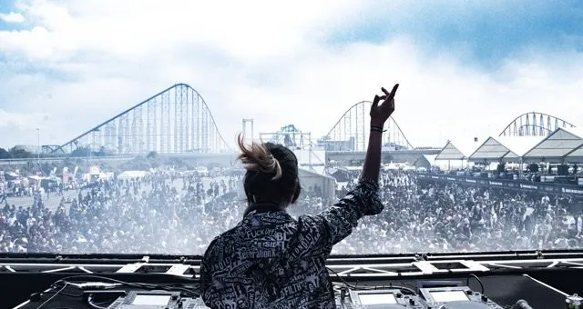 DJ moe - モエ : 国内最大EDM FES 「WIRED MUSIC FESTIVAL」