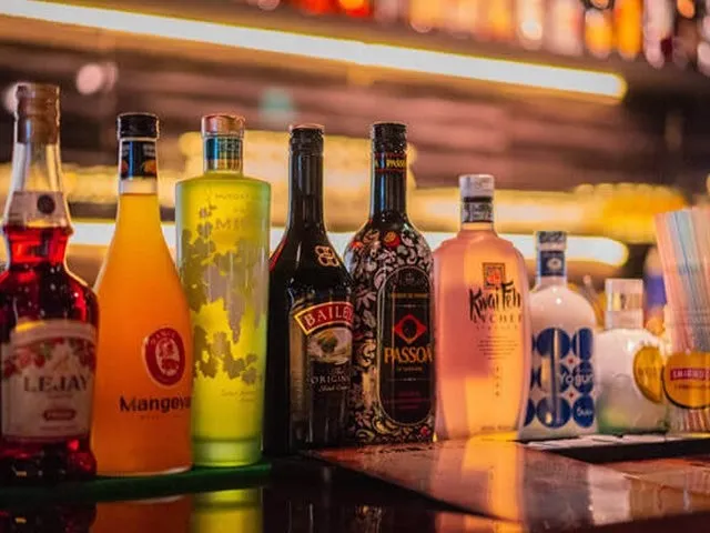 【2H貸切パーティープラン】飲み放題＆特製ブッフェ料理6品付＊4,500円⇒4,000円