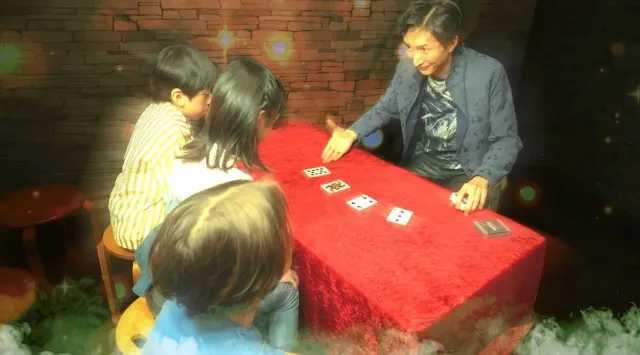 今年の冬休みはナンジャタウンでマジシャンデビュー！？ 「ナンジャ魔術王国2025 ザ・トリック・チャレンジャーズ -魔術王国からの挑戦状-」2025年12月27日(土)～2026年2月1日(日)