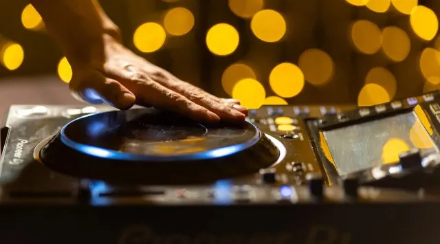 IHGホテルズ＆リゾーツで、特別な年越しを。2026年を華やかに迎えるカウントダウンパーティー　IHGホテルズ＆リゾーツ/IHG・ANA・ホテルズグループジャパン